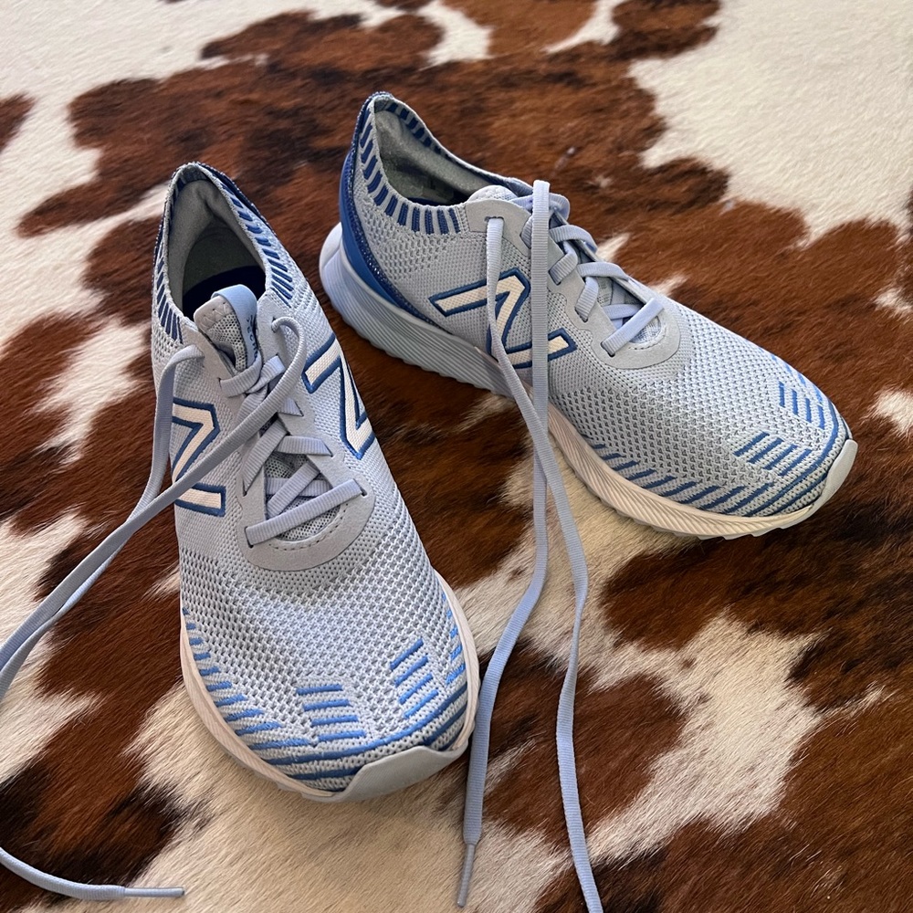 New Balance Tennis Shoes
